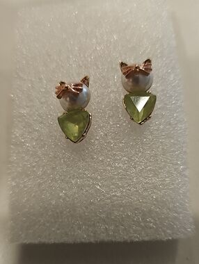 Pearl and Green Crystal Bow Stud Earrings - Gold Tone
